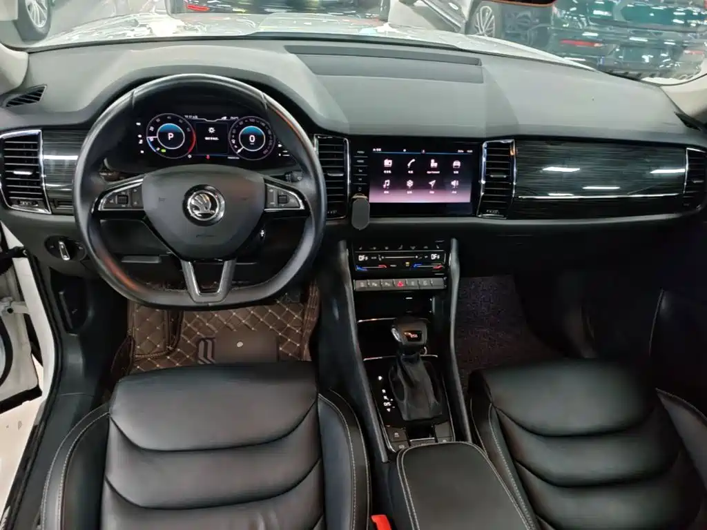 Skoda Kodiaq 2021 — фото 10