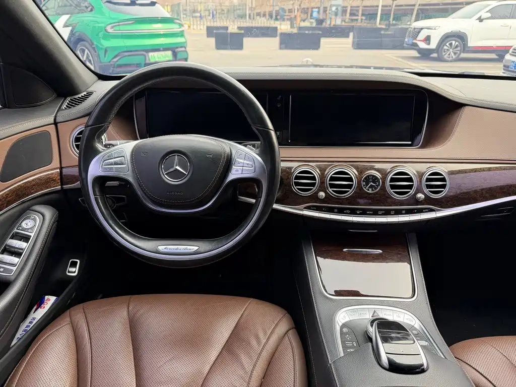 Mercedes-Benz S-Class 2015