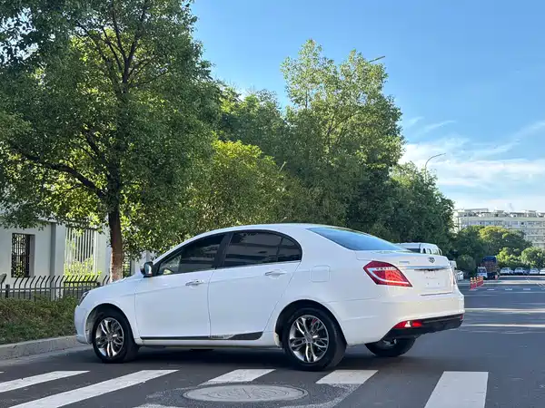 Geely Emgrand 2017