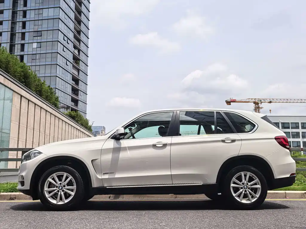 BMW X5 2018 — фото 3