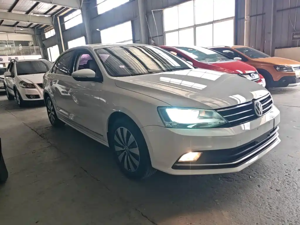 Volkswagen Sagitar 2017