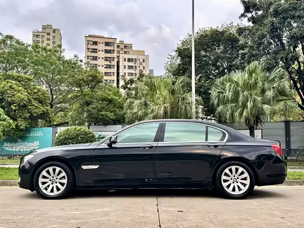 BMW 7 Series 2009