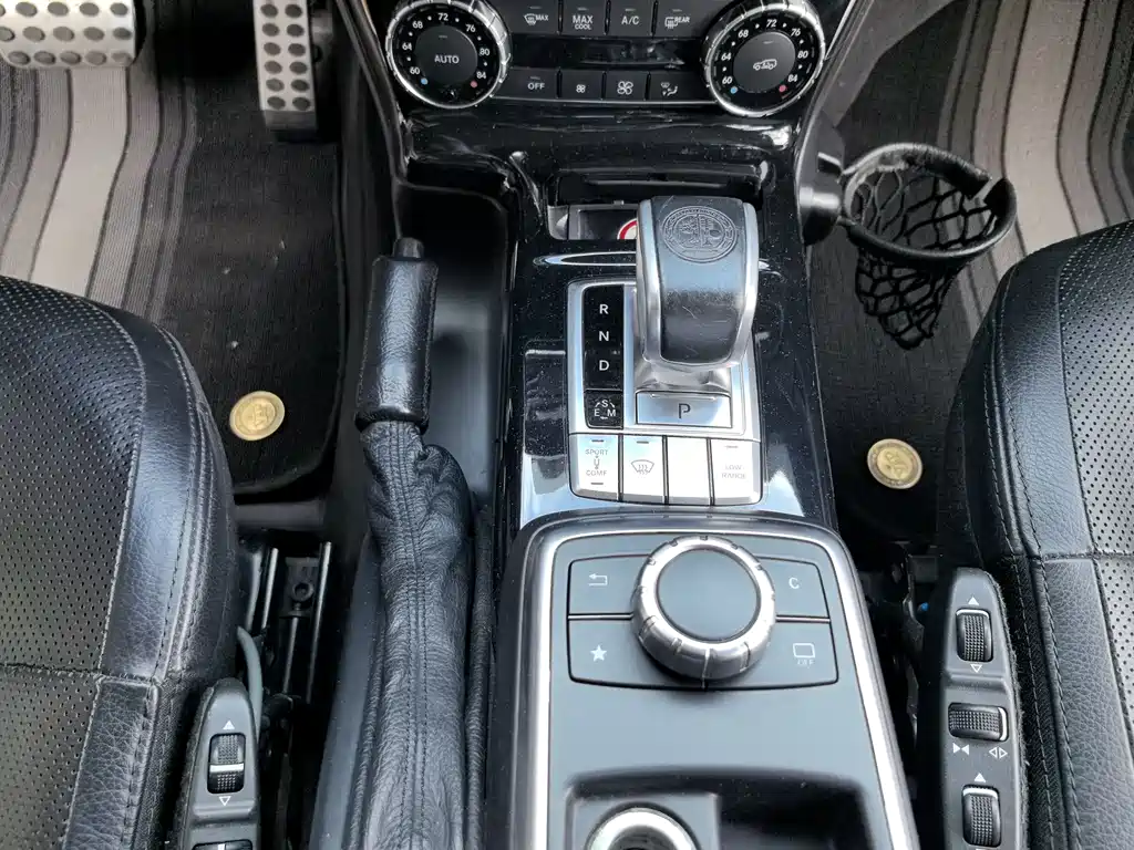 Mercedes-Benz G-Class 2018 — фото 12