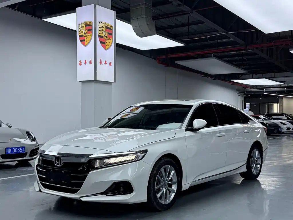 Honda Accord 2022 — фото 1