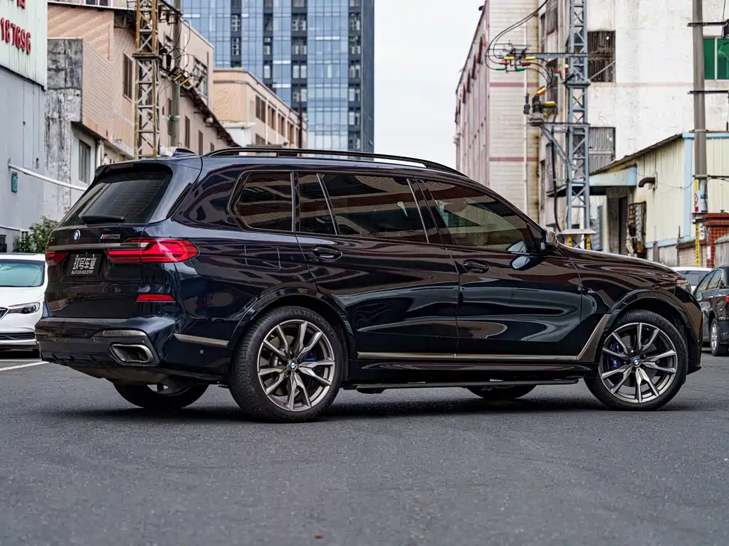 BMW X7 2023 — фото 3