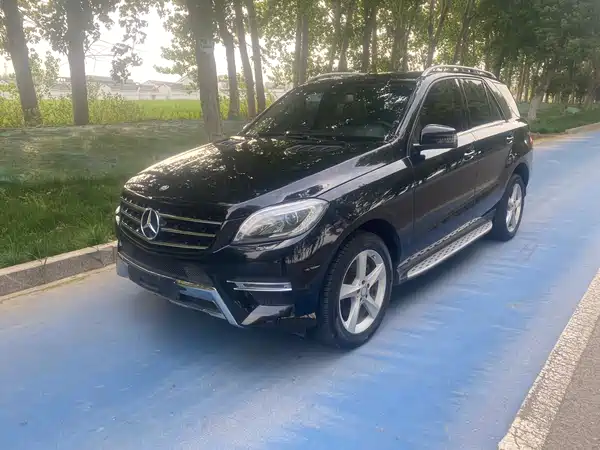 Mercedes-Benz M-Class 2015