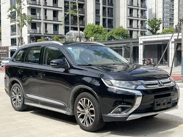 Mitsubishi Outlander 2018
