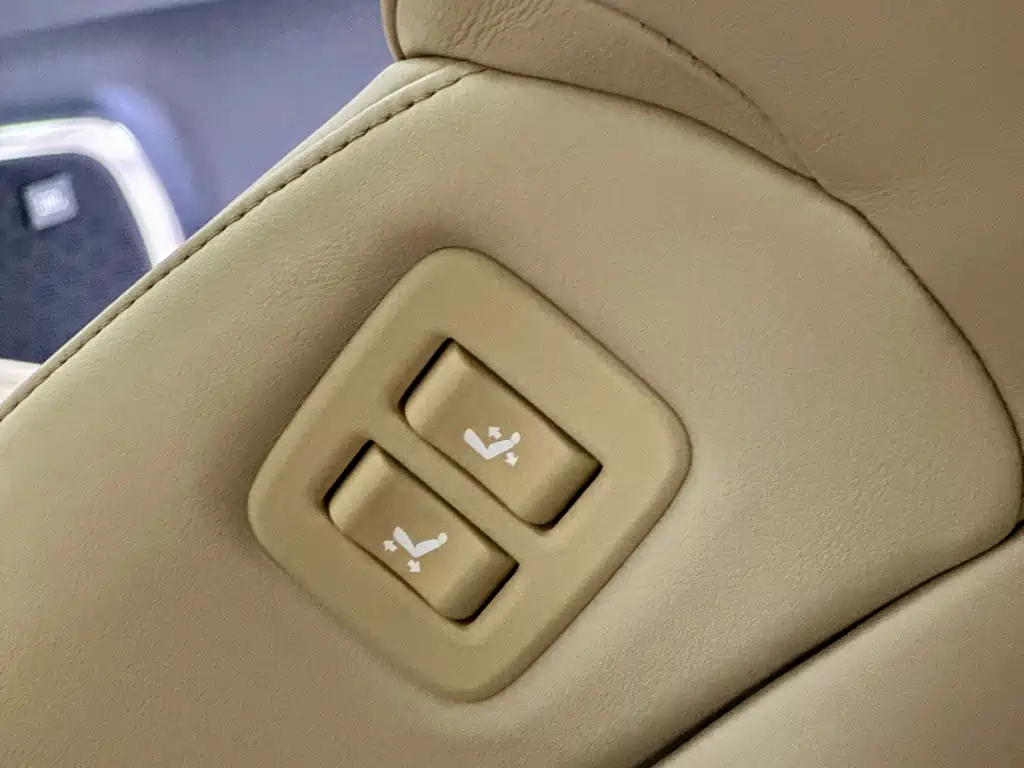 Toyota Alphard 2016 — фото 40
