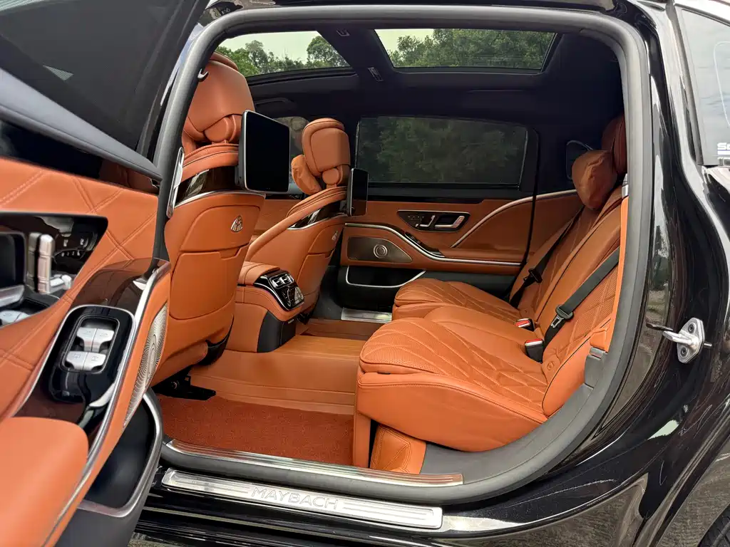 Mercedes-Benz Maybach S-Class 2021 — фото 12