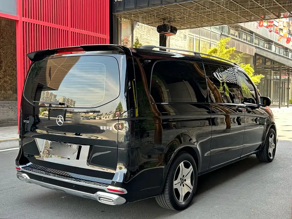 Mercedes-Benz Vito 2024 — фото 25