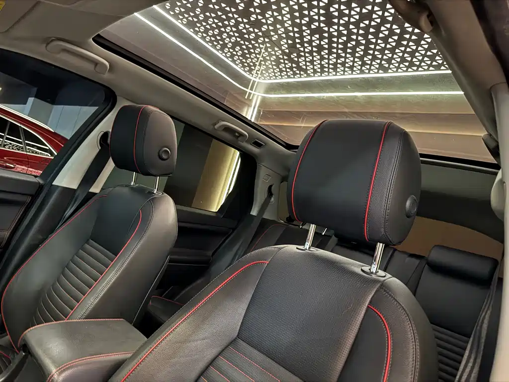 Land Rover Discovery Sport 2019 — фото 11