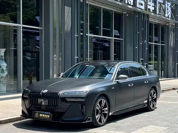 BMW 7 Series 2024
