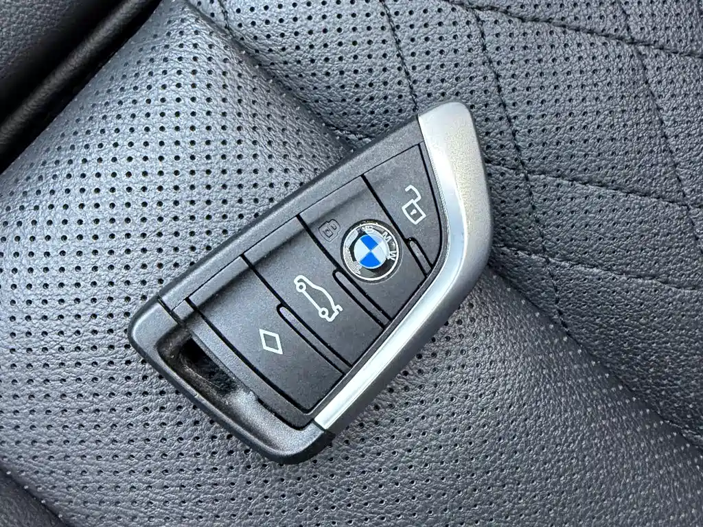 BMW 3 Series 2022 — фото 8