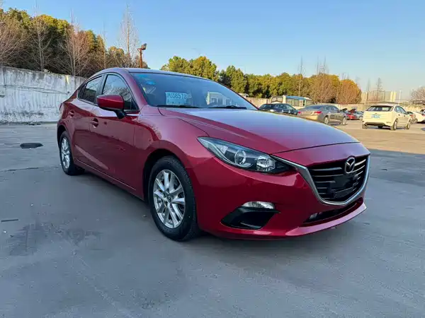 Mazda 3 Axela 2016