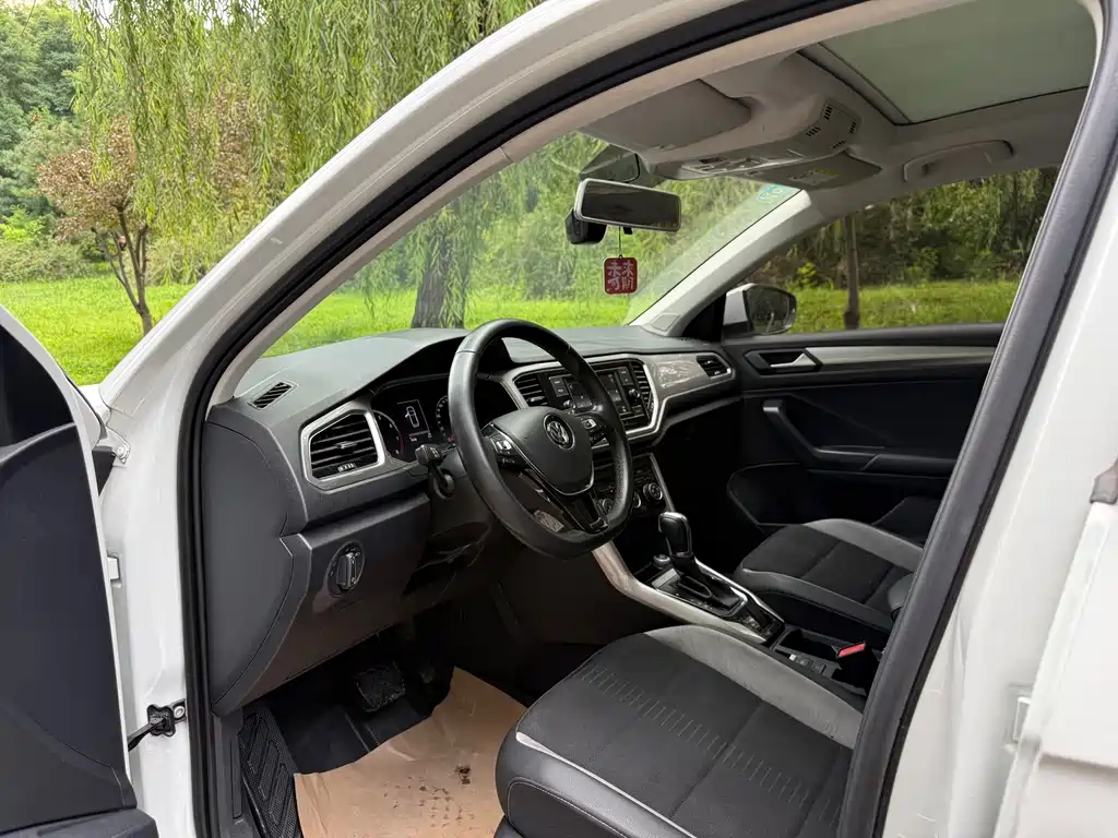 Volkswagen T-Roc 2020