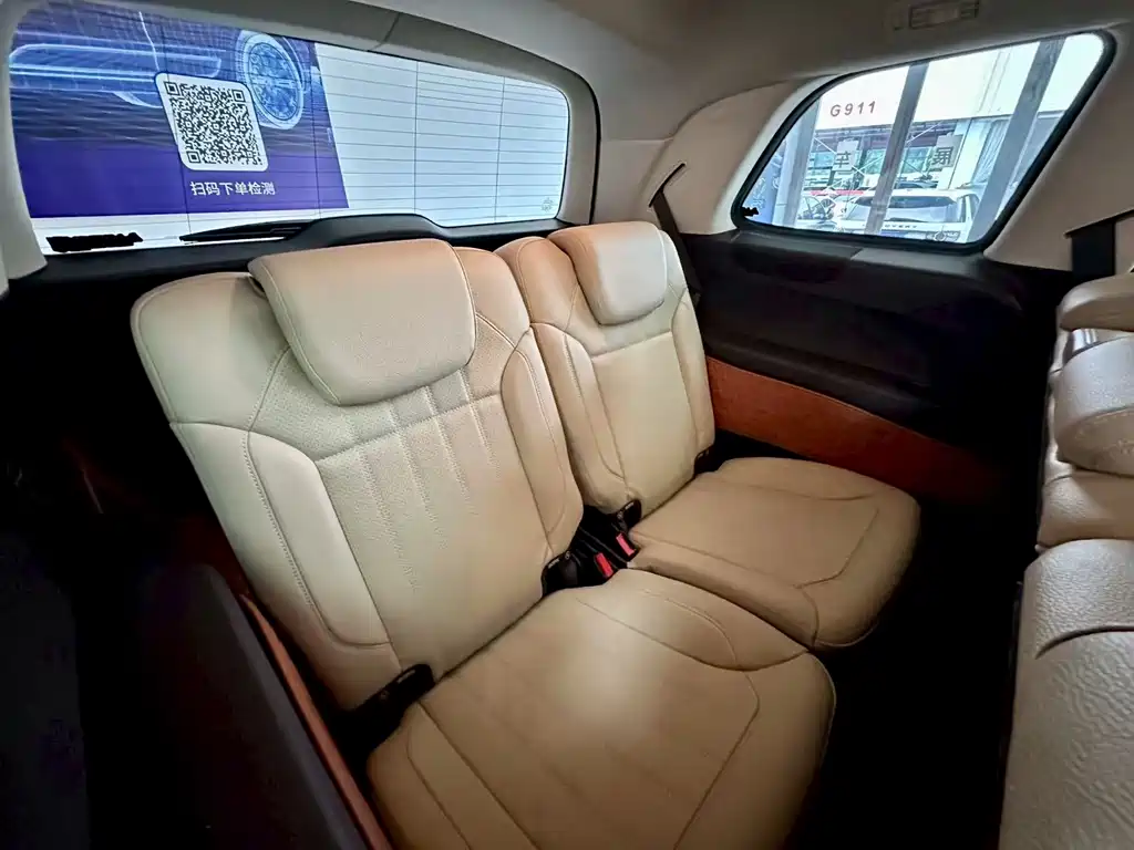 Mercedes-Benz GLS 2017 — фото 19