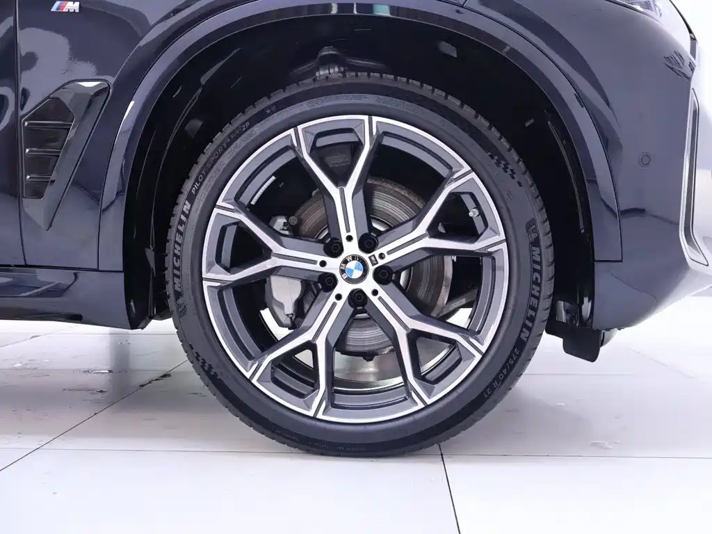BMW X5 2025 — фото 6