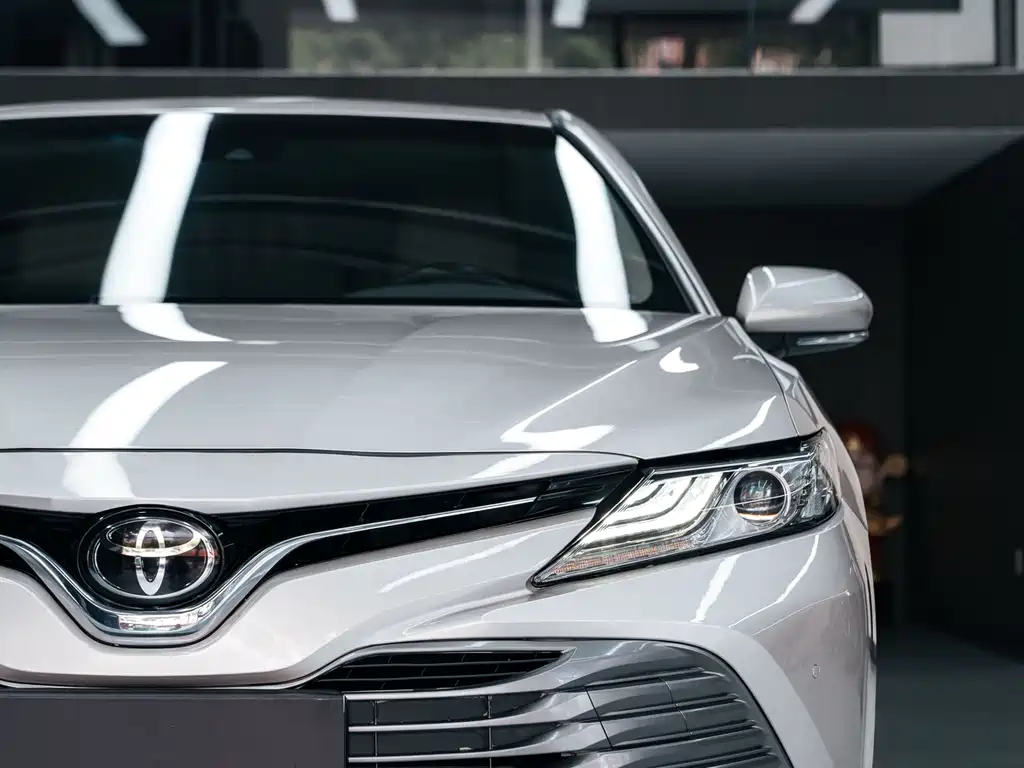 Toyota Camry 2018 — фото 5