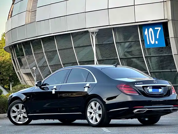 Mercedes-Benz S-Class 2020