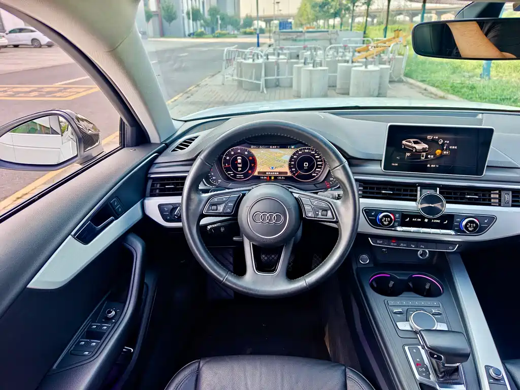 Audi A4L 2020 — фото 20