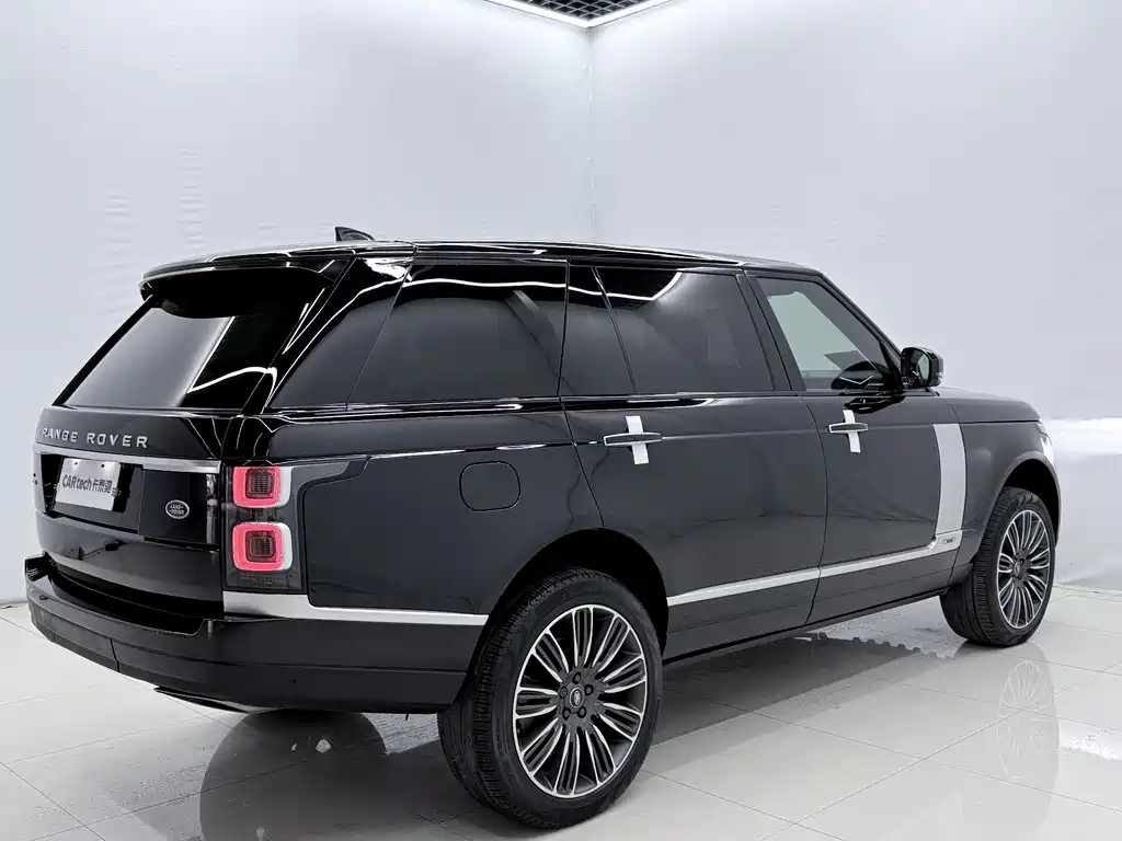 Land Rover Range Rover 2022 — фото 18