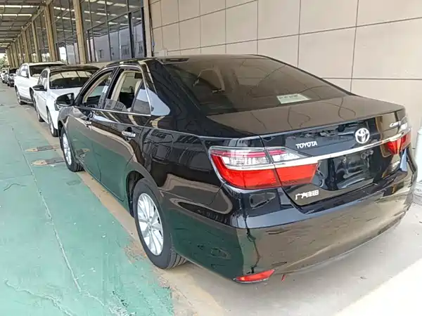Toyota Camry 2015
