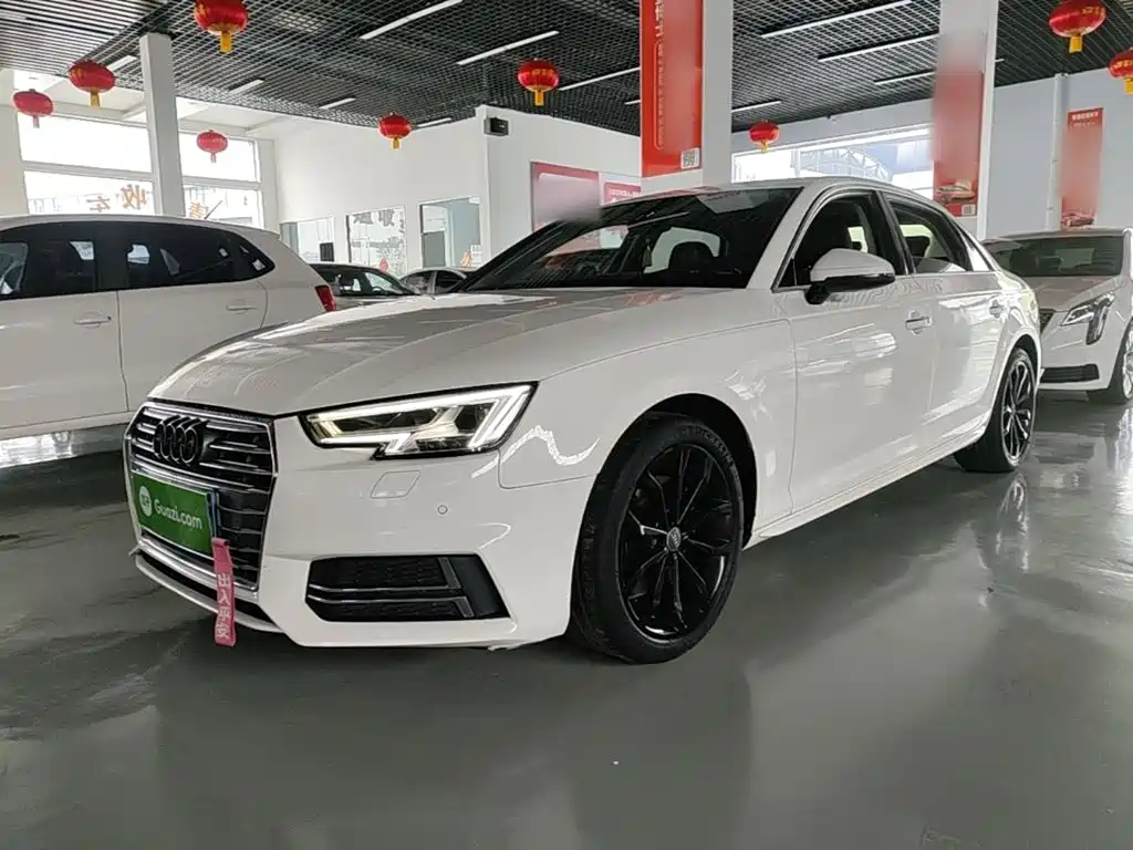 Audi A4L 2018 — фото 2