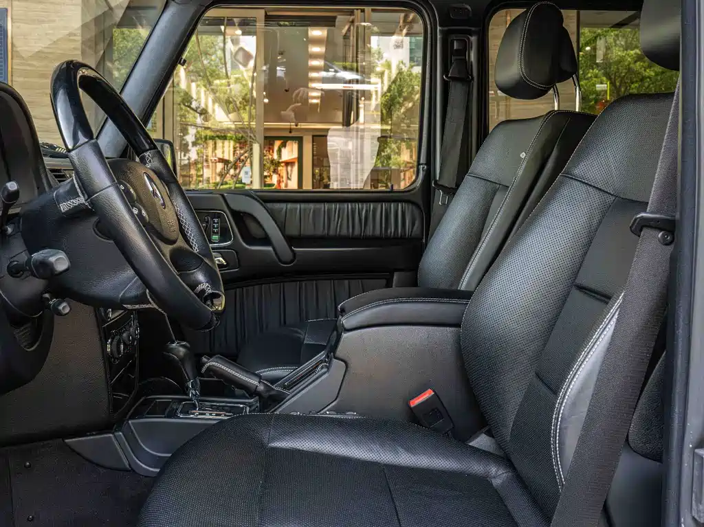 Mercedes-Benz G-Class AMG 2011 — фото 11