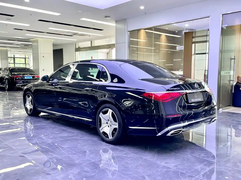 Mercedes-Benz Maybach S-Class 2024 — фото 6