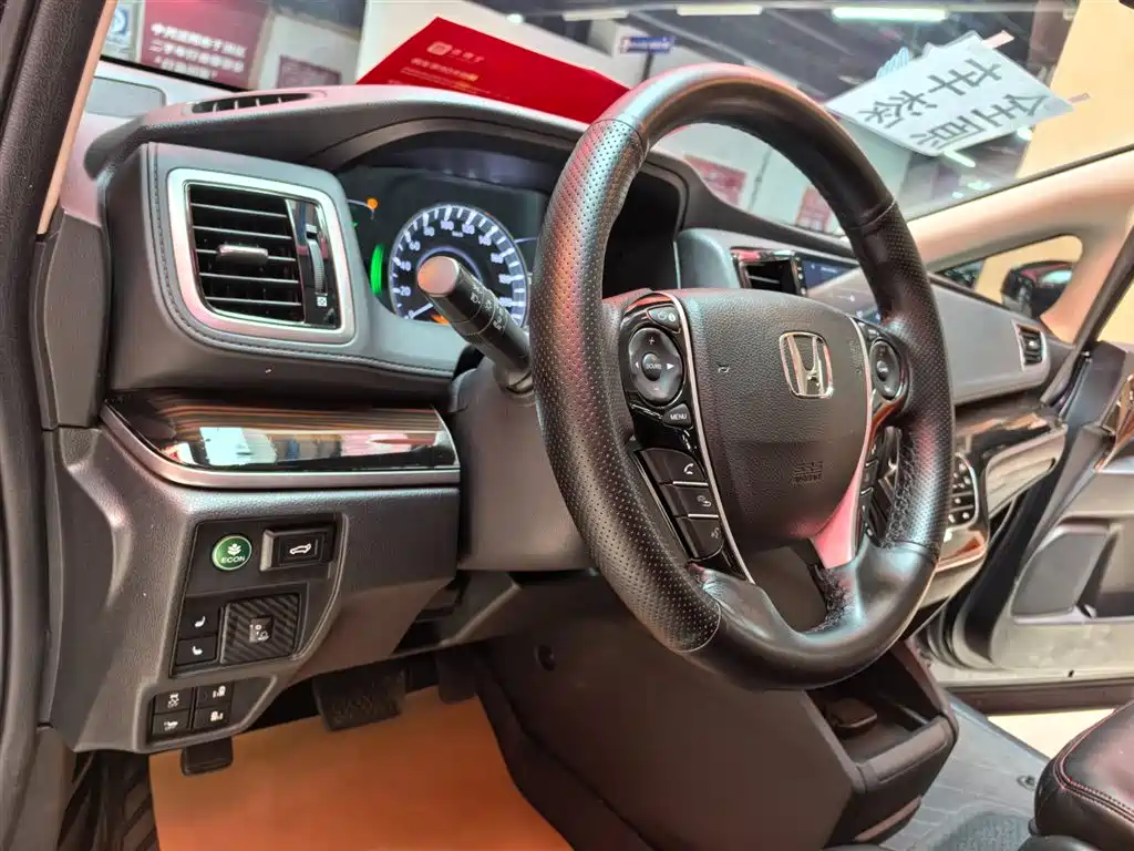 Honda Odyssey 2021 — фото 15