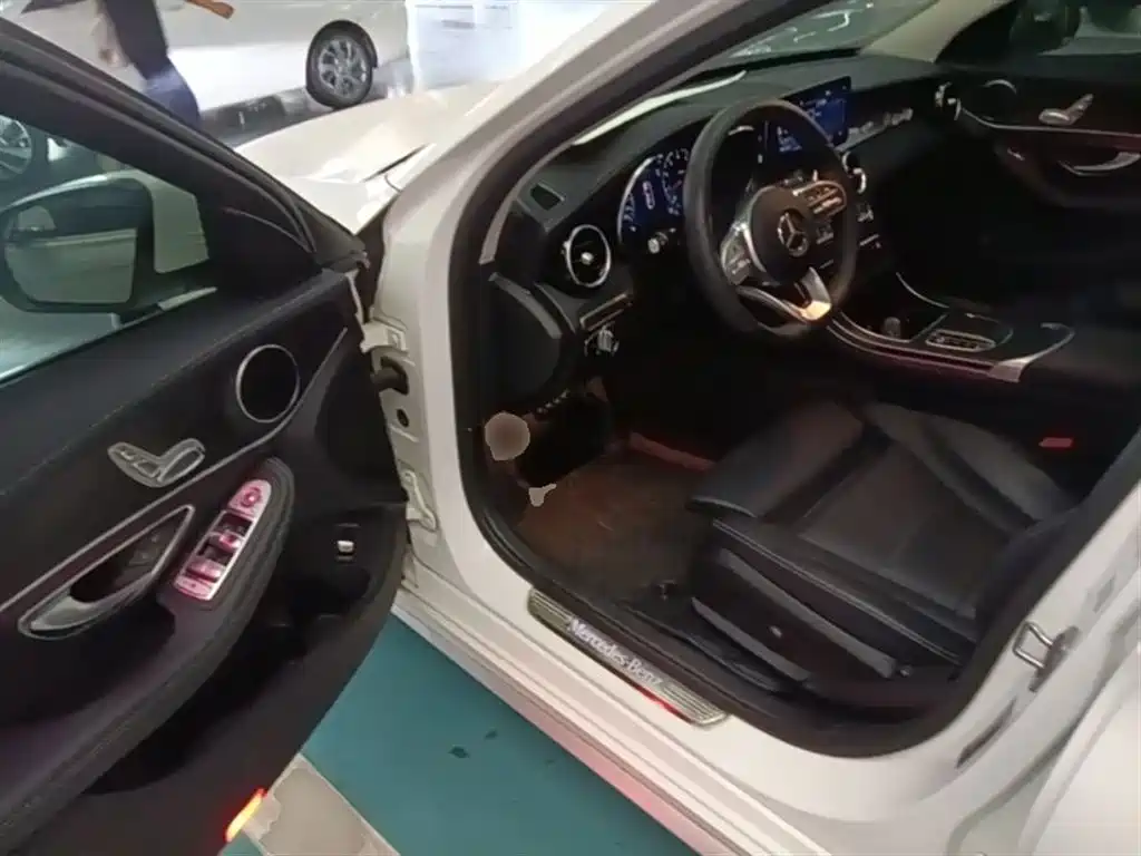 Mercedes-Benz C-Class 2020 — фото 16