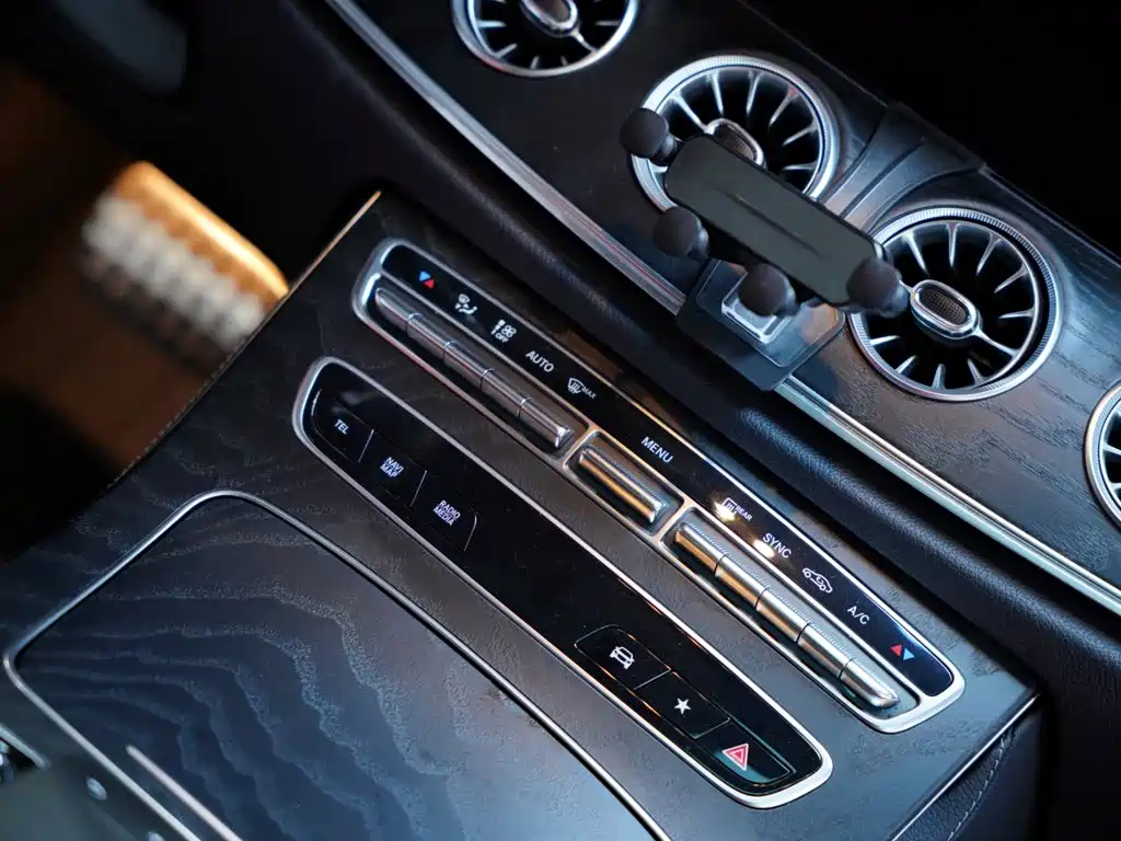 Mercedes-Benz E-Class 2024 — фото 43