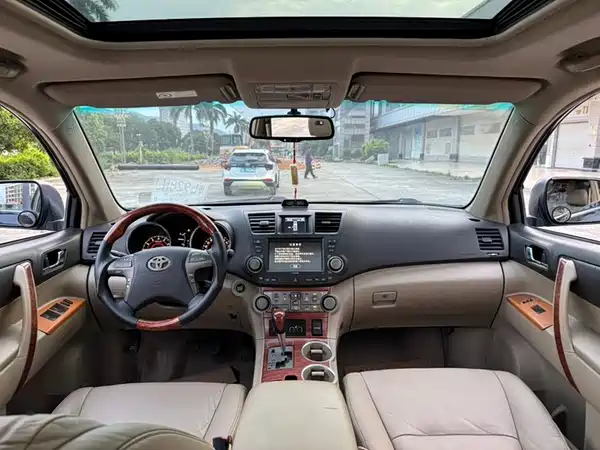 Toyota Highlander 2011