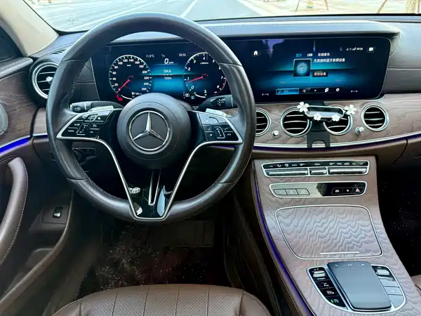Mercedes-Benz E-Class 2023