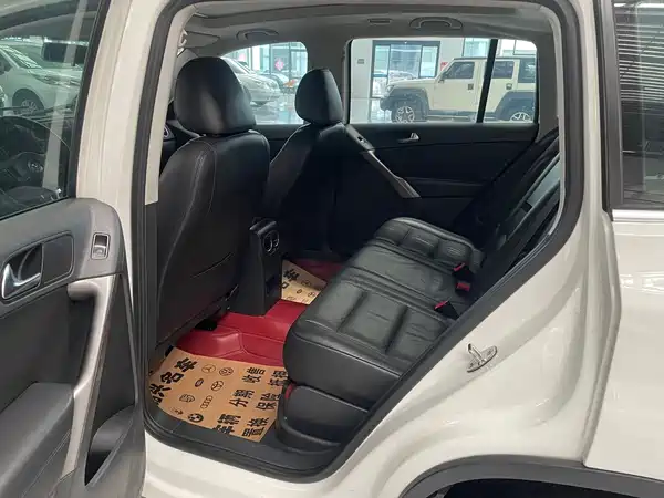 Volkswagen Tiguan 2012