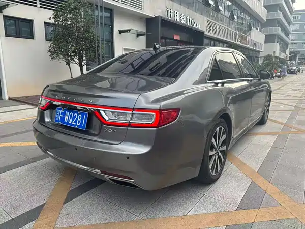 Lincoln Continental 2018