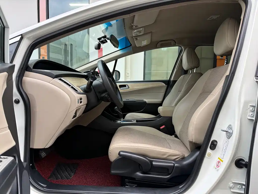 Honda Jade 2014 — фото 10