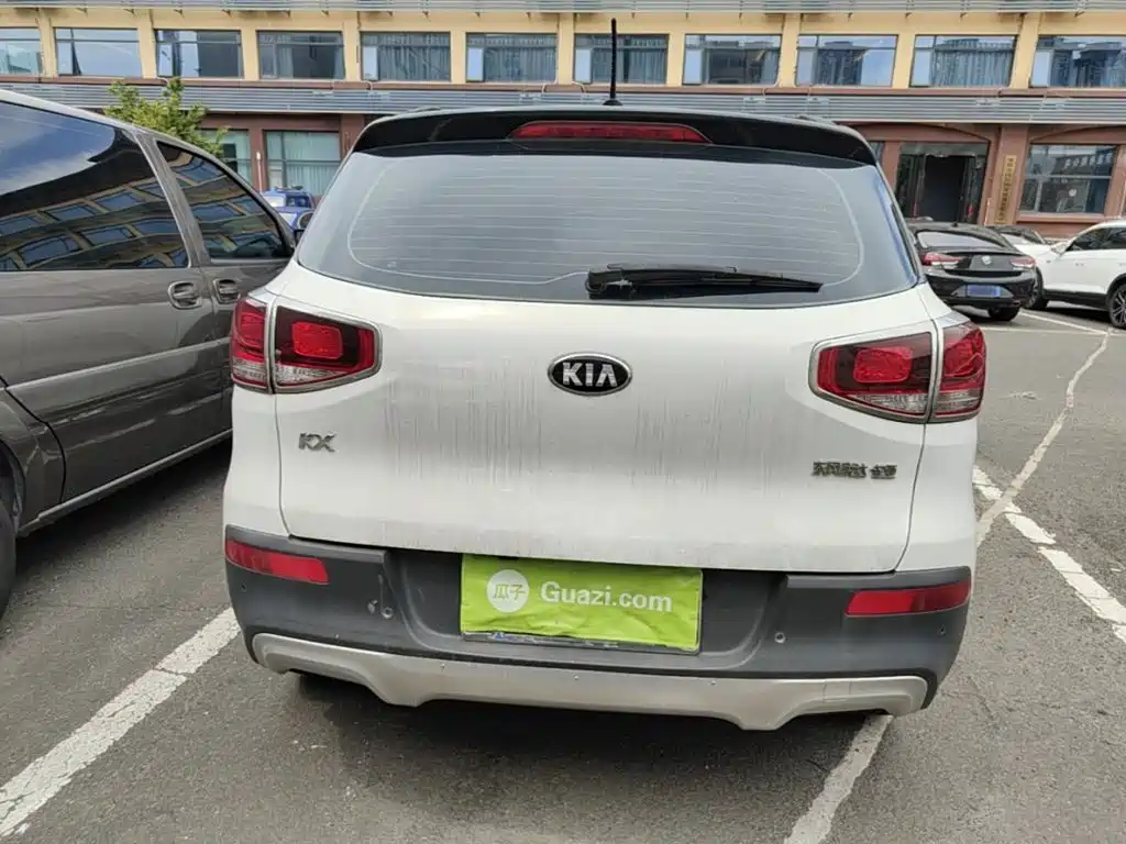 Kia KX3 2016 — фото 6