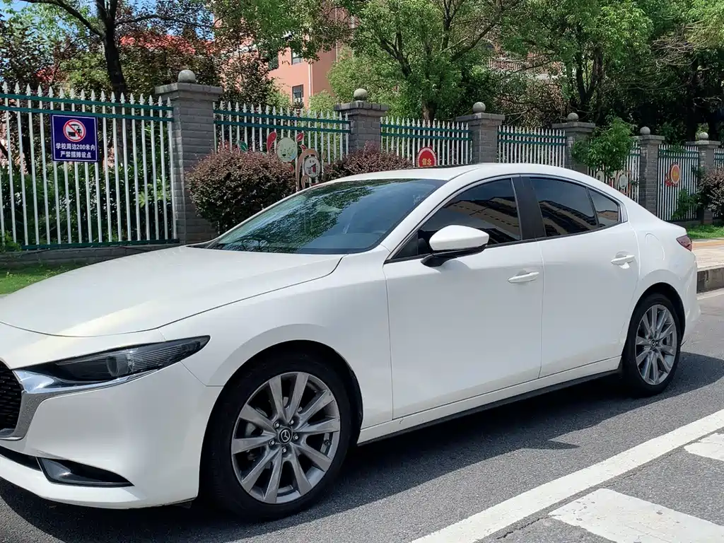 Mazda 3 Angkesela 2020