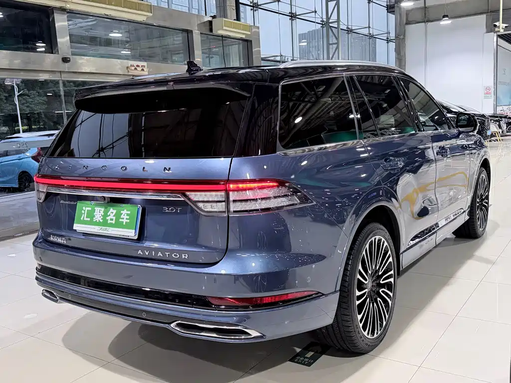 Lincoln Aviator 2023 — фото 22