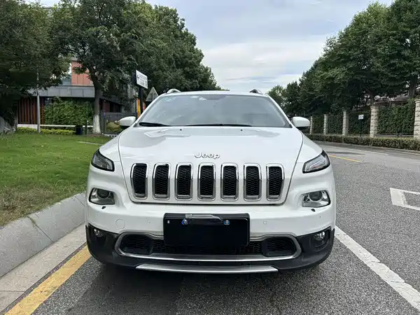 Jeep Cherokee 2016