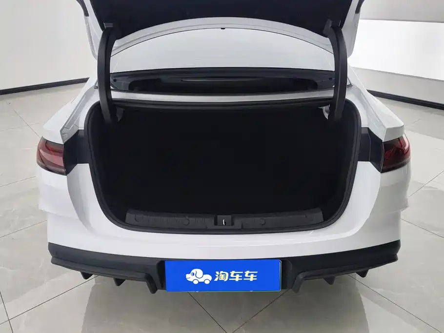 BYD Qin L 2025 — фото 4
