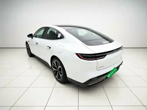 Geely Galaxy E8 2025