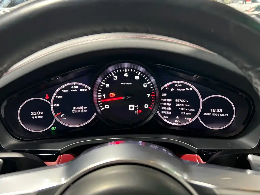 Porsche Cayenne 2020 — фото 17