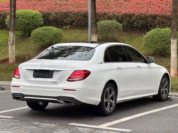 Mercedes-Benz E-Class 2018
