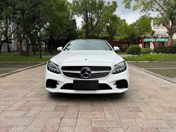 Mercedes-Benz C-Class 2021
