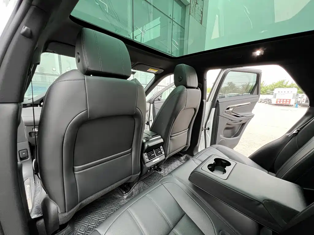 Land Rover Range Rover Evoque 2021 — фото 12