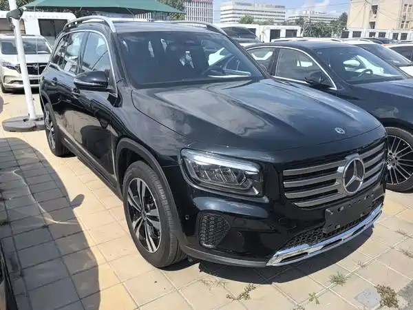 Mercedes-Benz GLB 2024