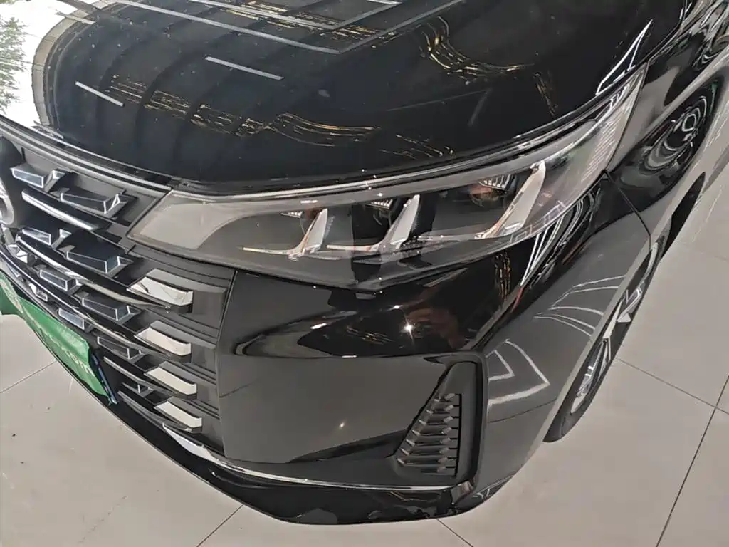GAC Motor Trumpchi M6 2025 — фото 24