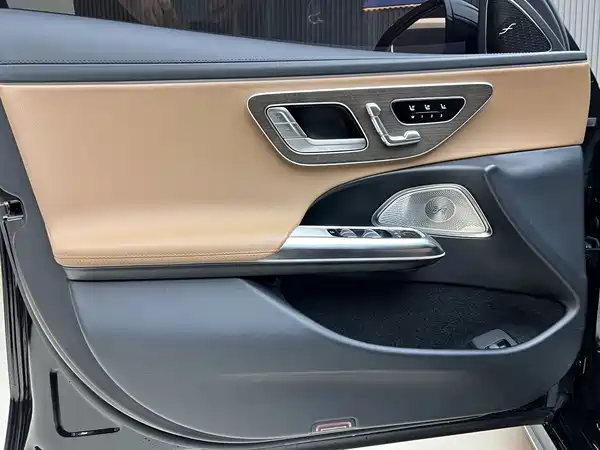 Mercedes-Benz E-Class 2024